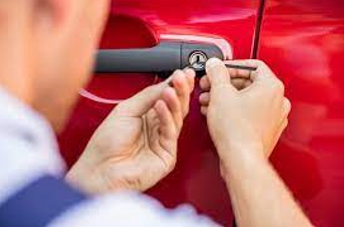 Locksmith Delray Beach FL: Your Trusted Solution for Car Key Replacement